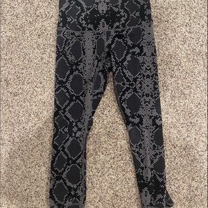Cropped Lululemon leggings
